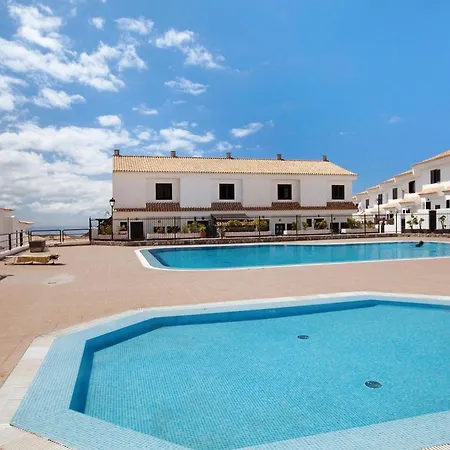 度假居 House With Pool In The South Of Tenerife Chayofa